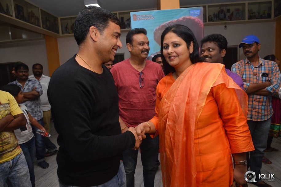 Shatamanam-Bhavati-Movie-Special-Screening-at-Prasad-Labs